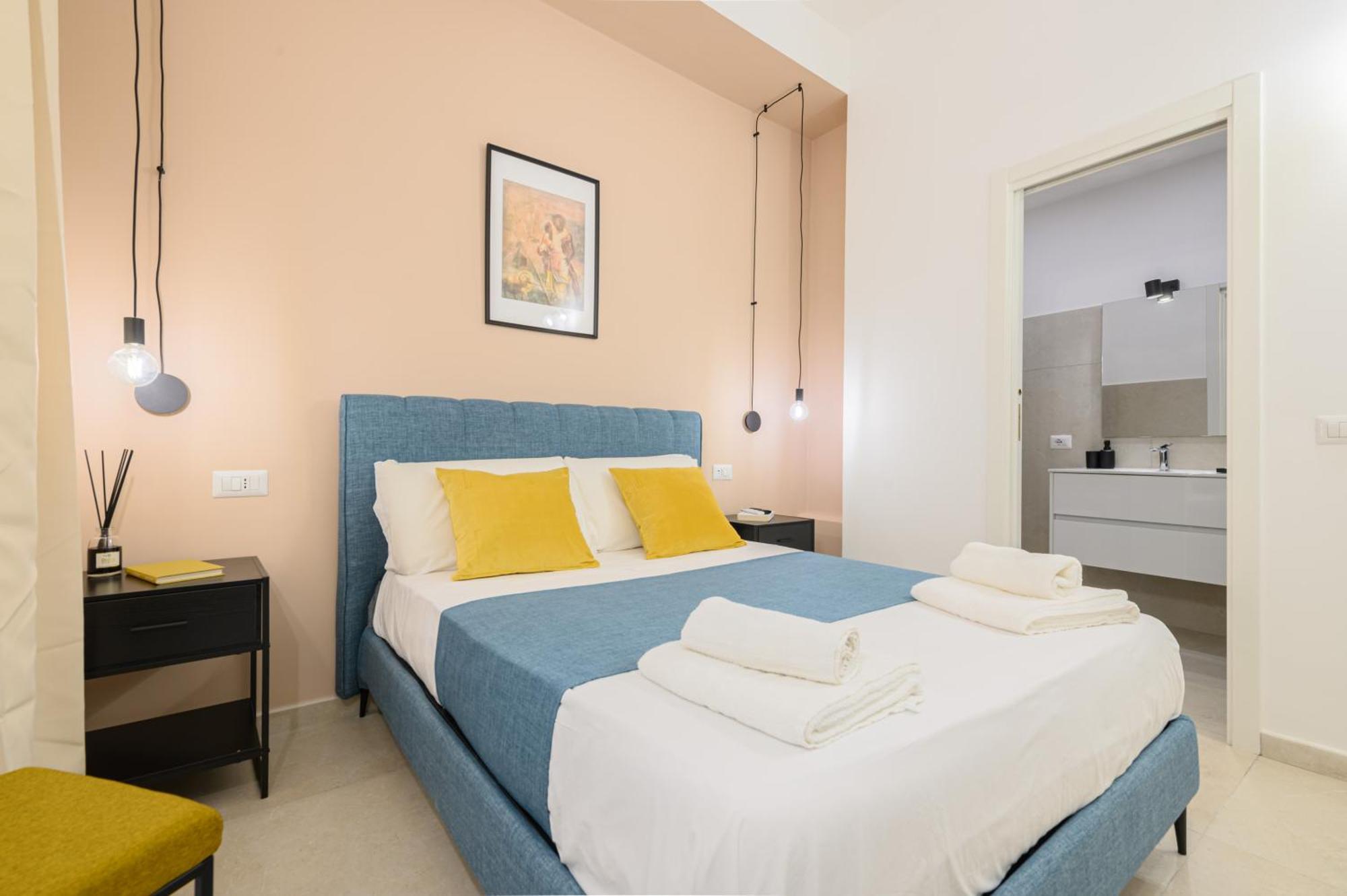 Into Mann Hotel Naples Exterior photo