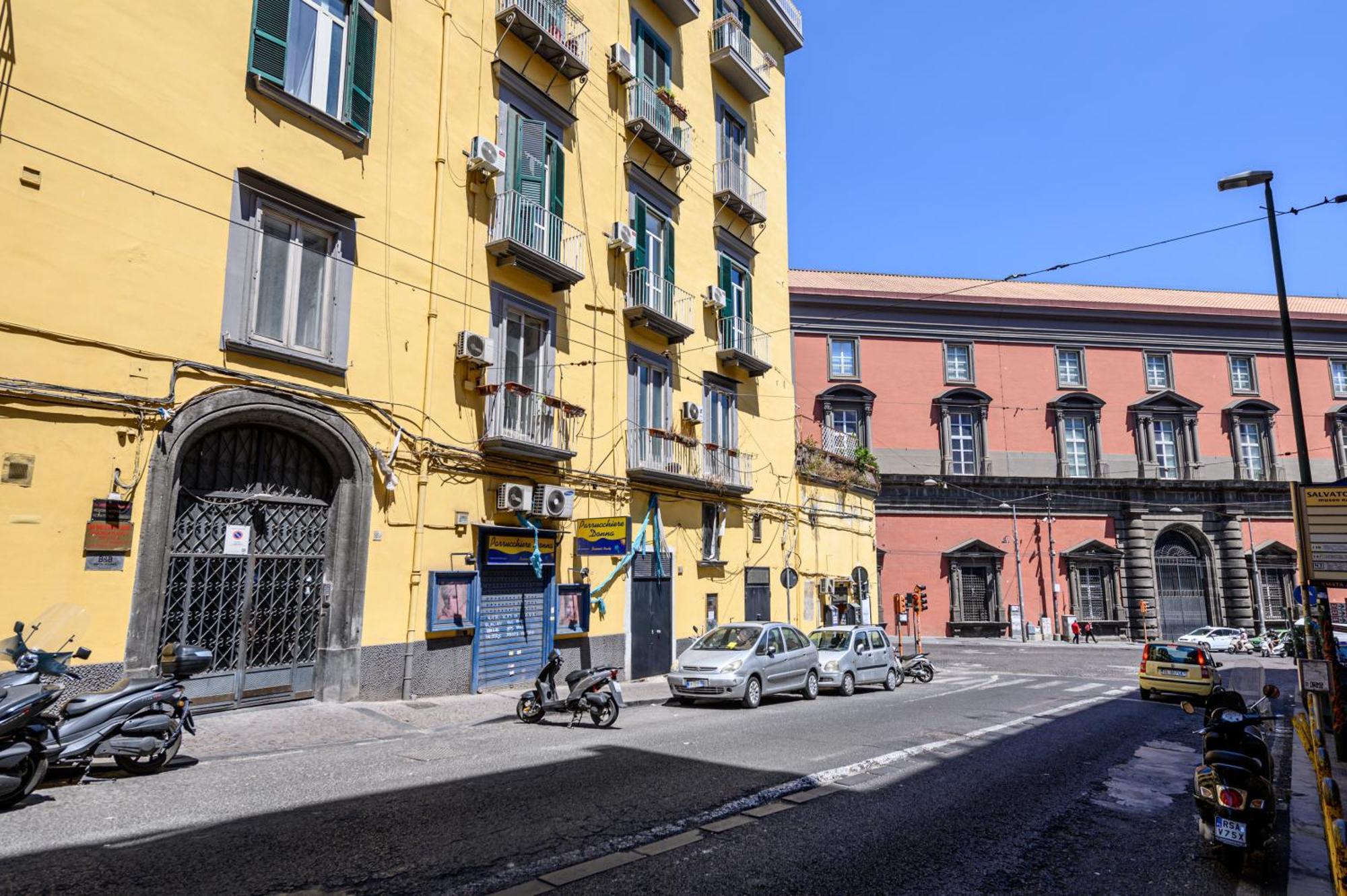 Into Mann Hotel Naples Exterior photo