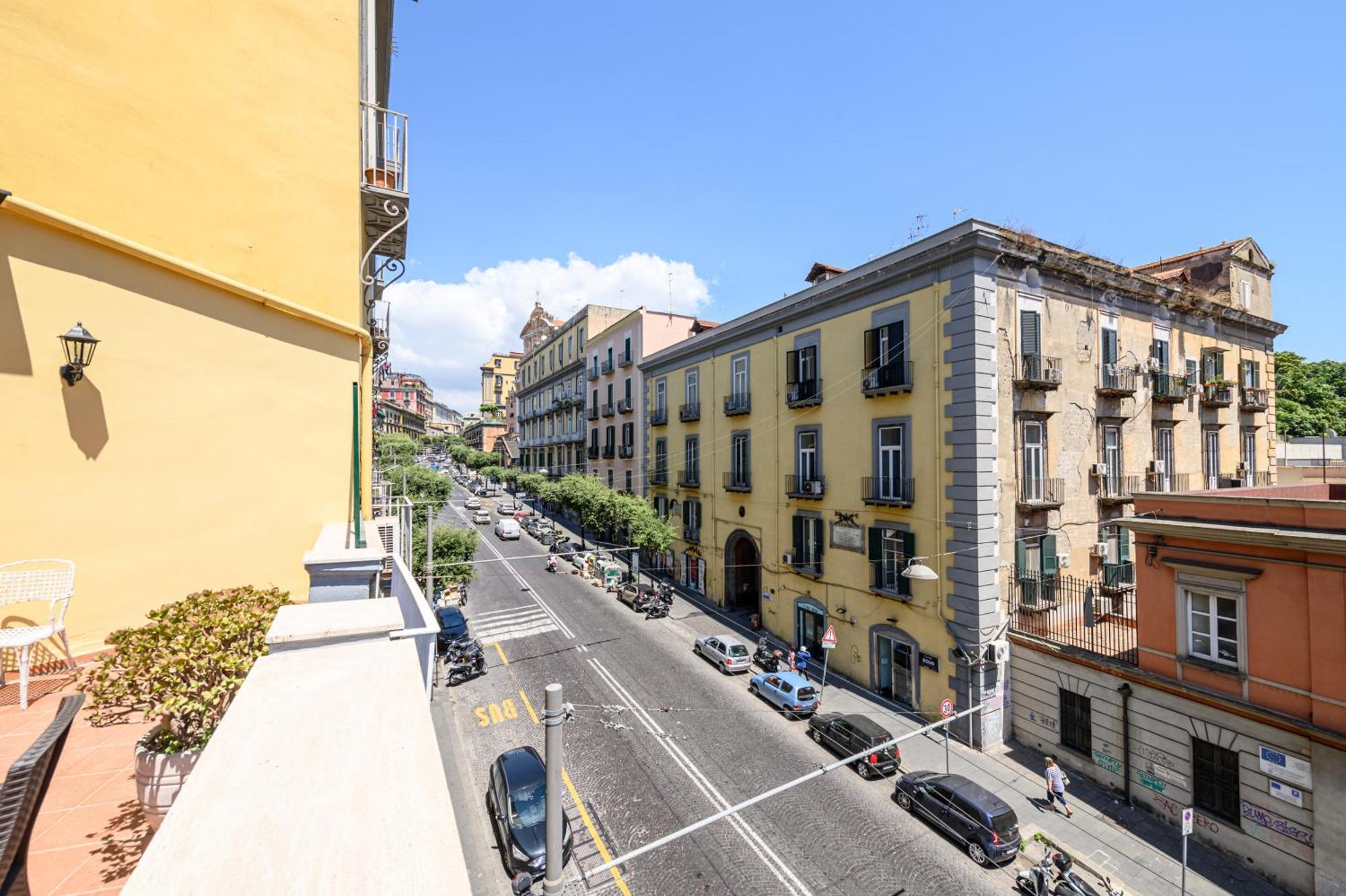 Into Mann Hotel Naples Exterior photo